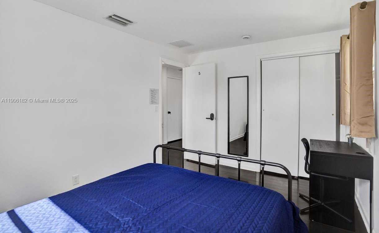 Small Image of 1659 40TH ST, West Palm Beach Number 46