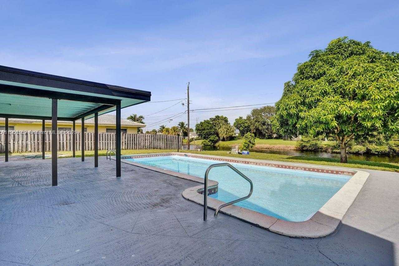 Small Image of 1659 40TH ST, West Palm Beach Number 55