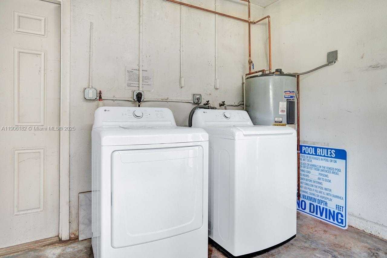 Small Image of 1659 40TH ST, West Palm Beach Number 70