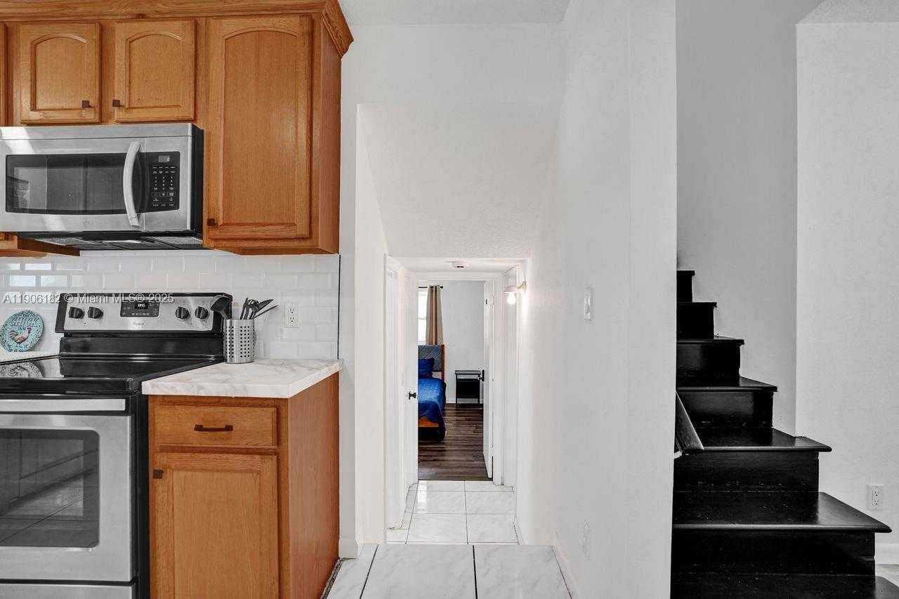 Small Image of 1659 40TH ST, West Palm Beach Number 9