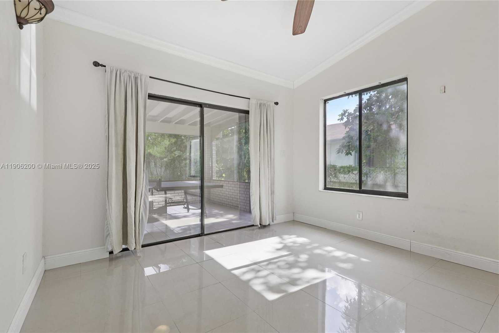 Small Image of 9315 SOUTH WEST 170TH LN, Palmetto Bay Number 17