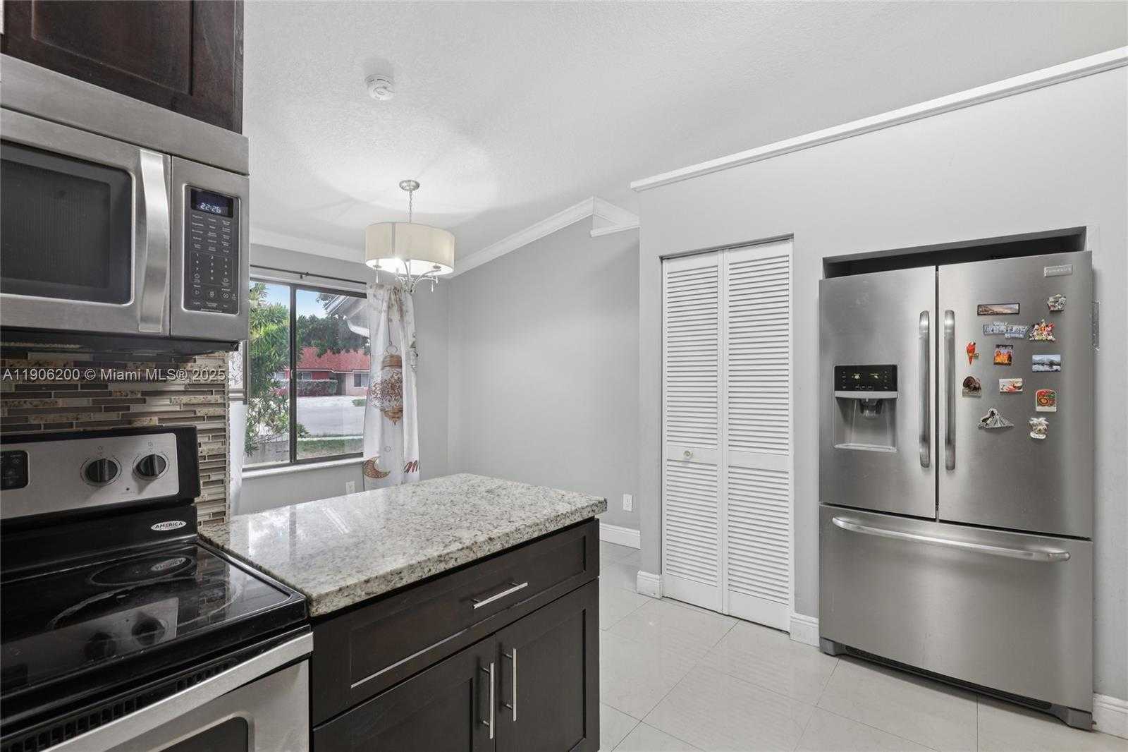 Small Image of 9315 SOUTH WEST 170TH LN, Palmetto Bay Number 21