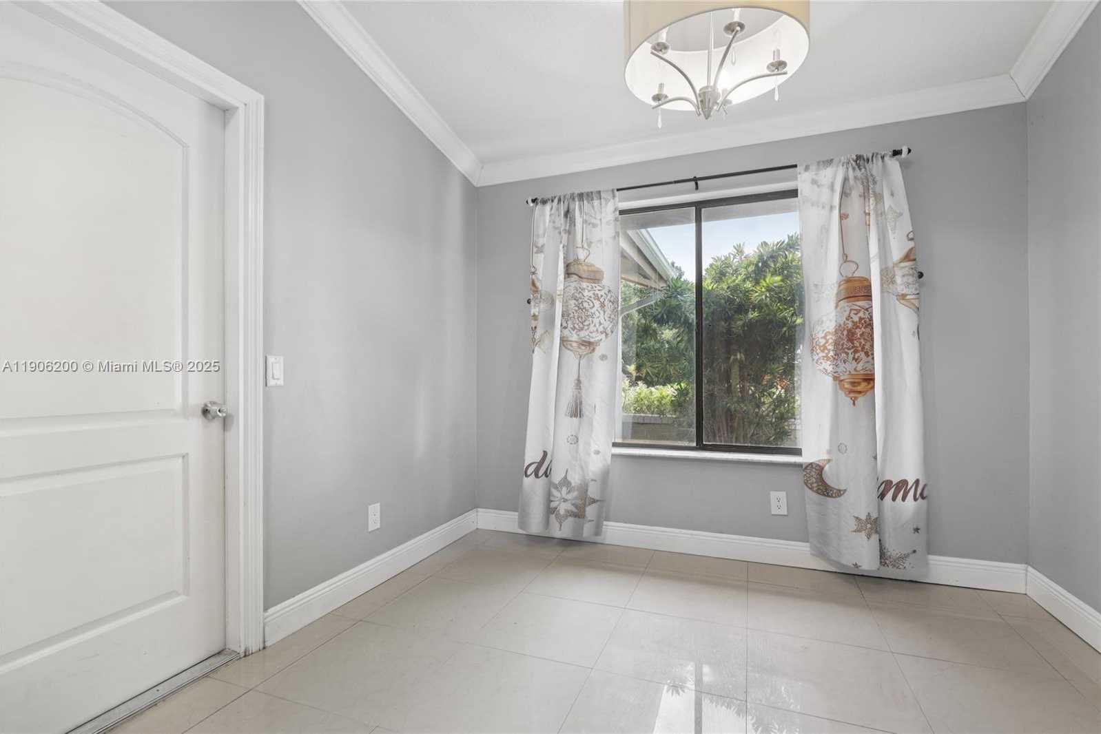 Small Image of 9315 SOUTH WEST 170TH LN, Palmetto Bay Number 24