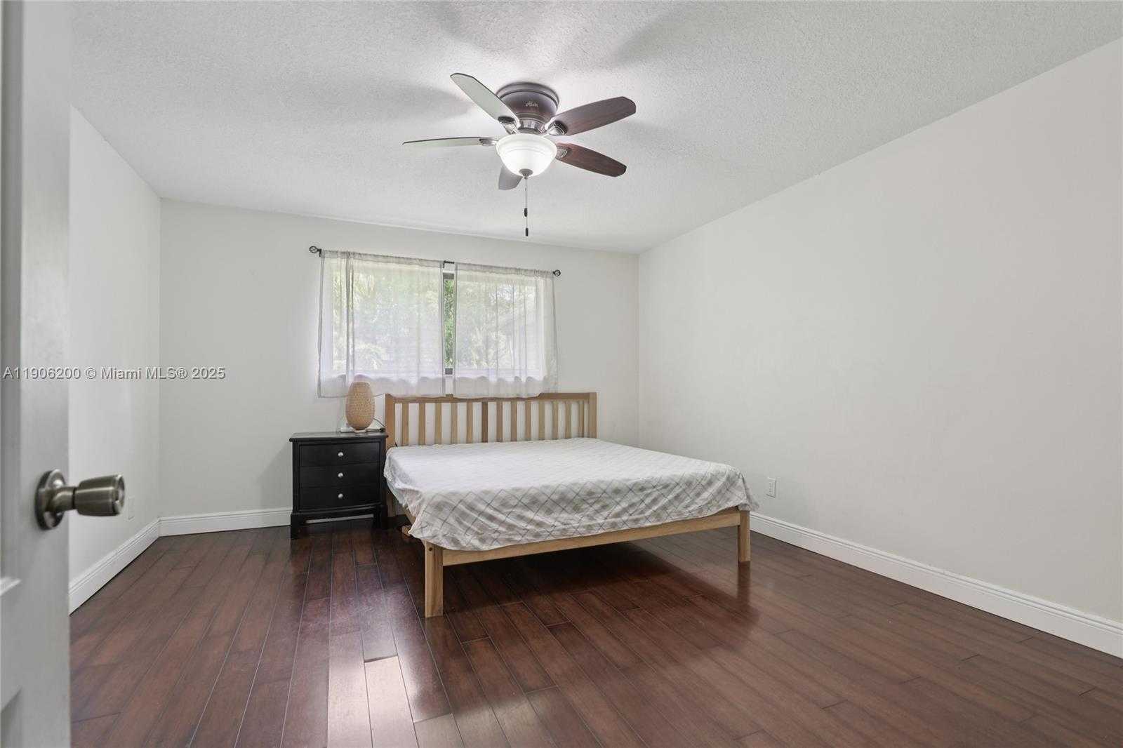 Small Image of 9315 SOUTH WEST 170TH LN, Palmetto Bay Number 34