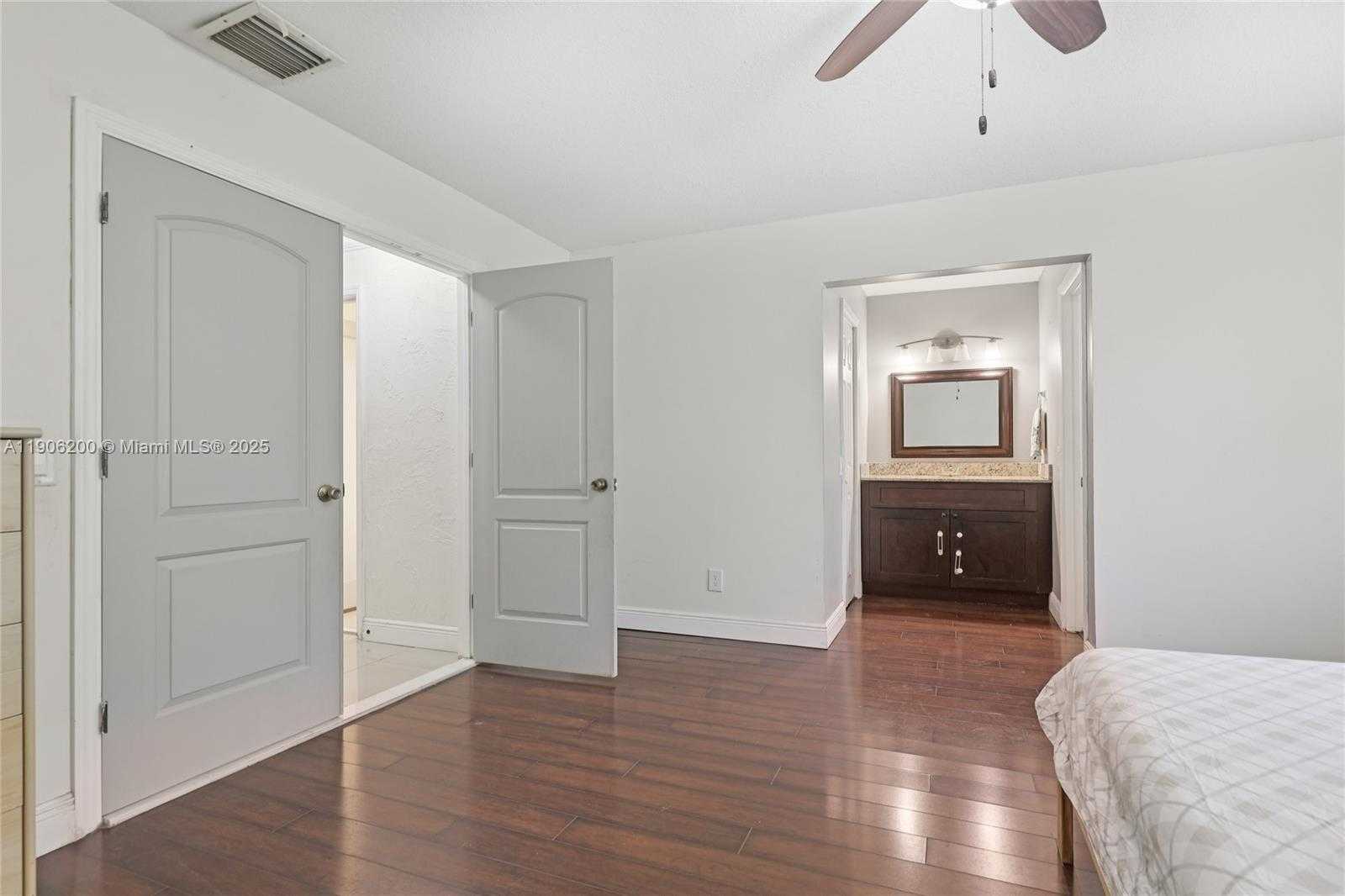 Small Image of 9315 SOUTH WEST 170TH LN, Palmetto Bay Number 37