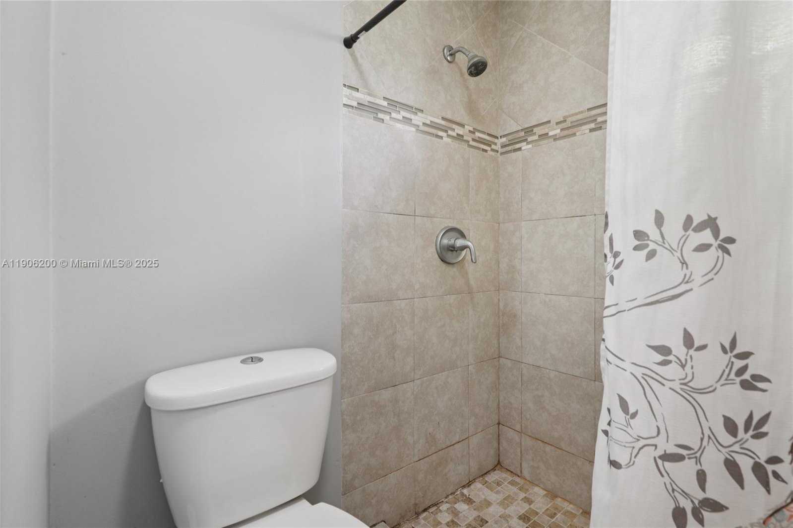 Small Image of 9315 SOUTH WEST 170TH LN, Palmetto Bay Number 39