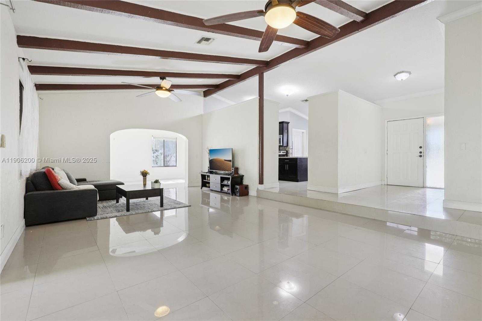 Small Image of 9315 SOUTH WEST 170TH LN, Palmetto Bay Number 9