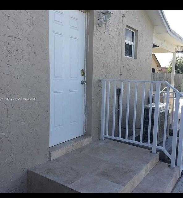 Small Image of 13000 SOUTH WEST 260TH TER, Homestead Number 3