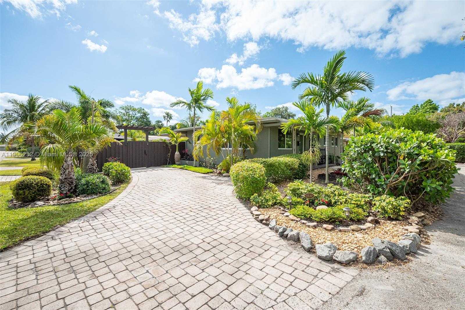 Small Image of 1532 NORTH EAST 39TH ST, Oakland Park Number 20