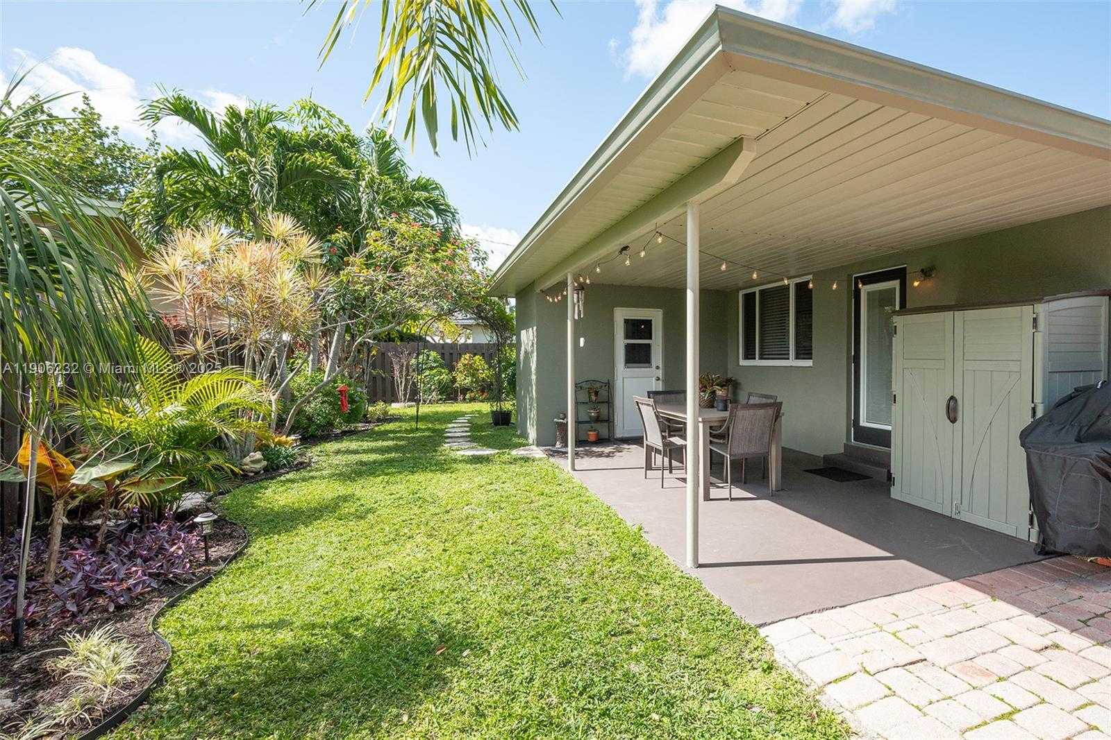 Small Image of 1532 NORTH EAST 39TH ST, Oakland Park Number 24