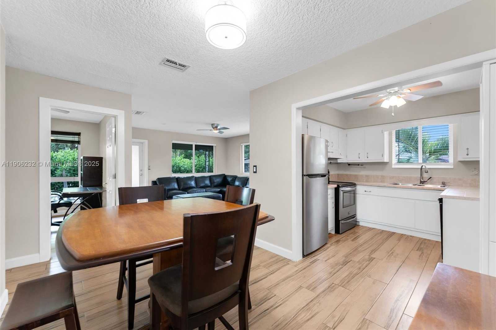 Small Image of 1532 NORTH EAST 39TH ST, Oakland Park Number 6