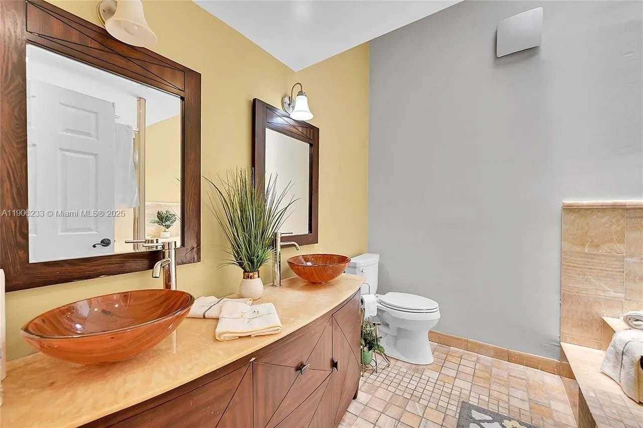 Small Image of 863 WEST COCO PLUM CIR, Plantation Number 18