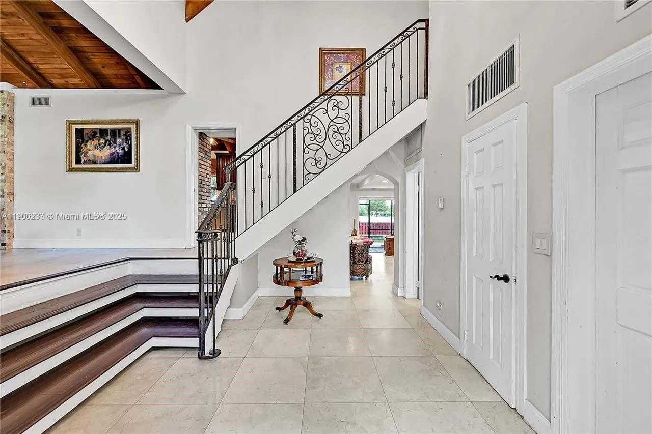 Small Image of 863 WEST COCO PLUM CIR, Plantation Number 3