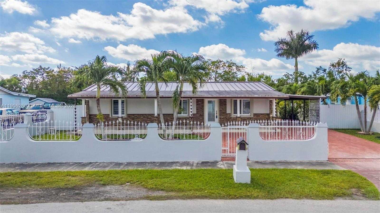 Small Image of 15430 SOUTH WEST 308 ST, Homestead Number 3