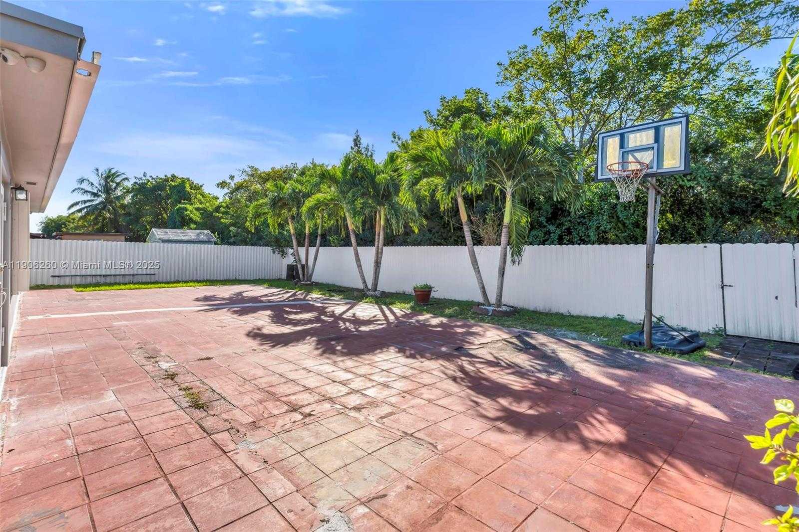 Small Image of 15430 SOUTH WEST 308 ST, Homestead Number 31