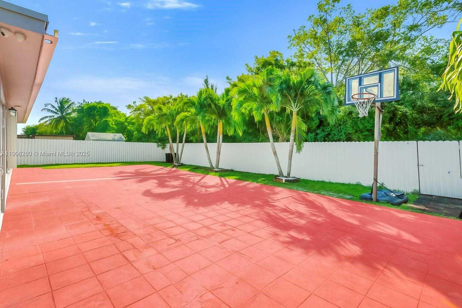 Small Image of 15430 SOUTH WEST 308 ST, Homestead Number 32