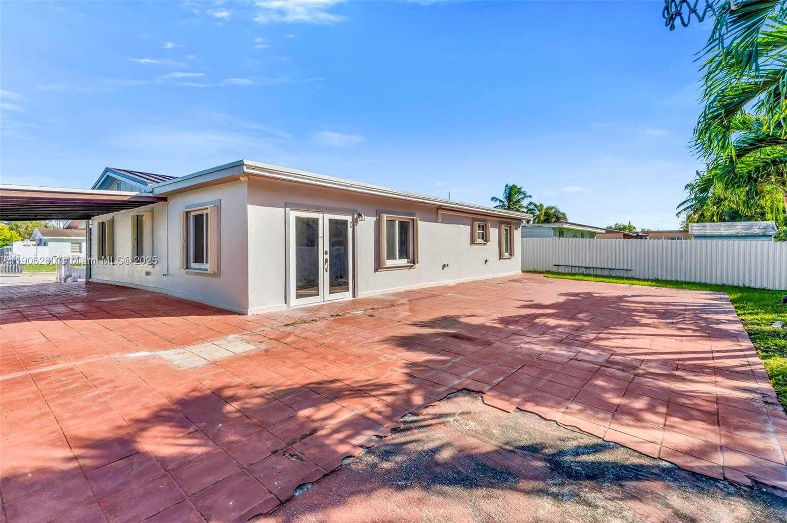 Small Image of 15430 SOUTH WEST 308 ST, Homestead Number 33