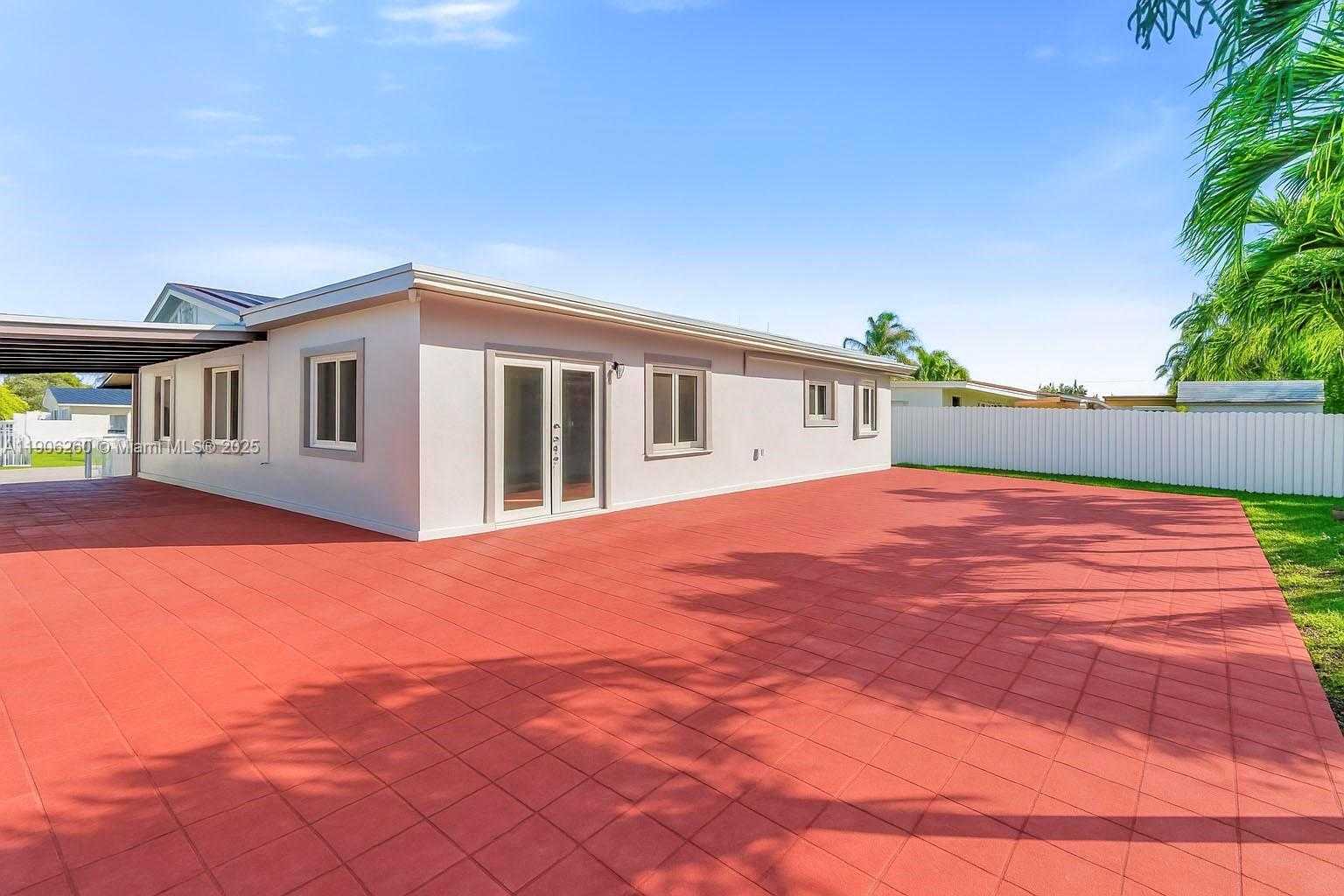 Small Image of 15430 SOUTH WEST 308 ST, Homestead Number 34