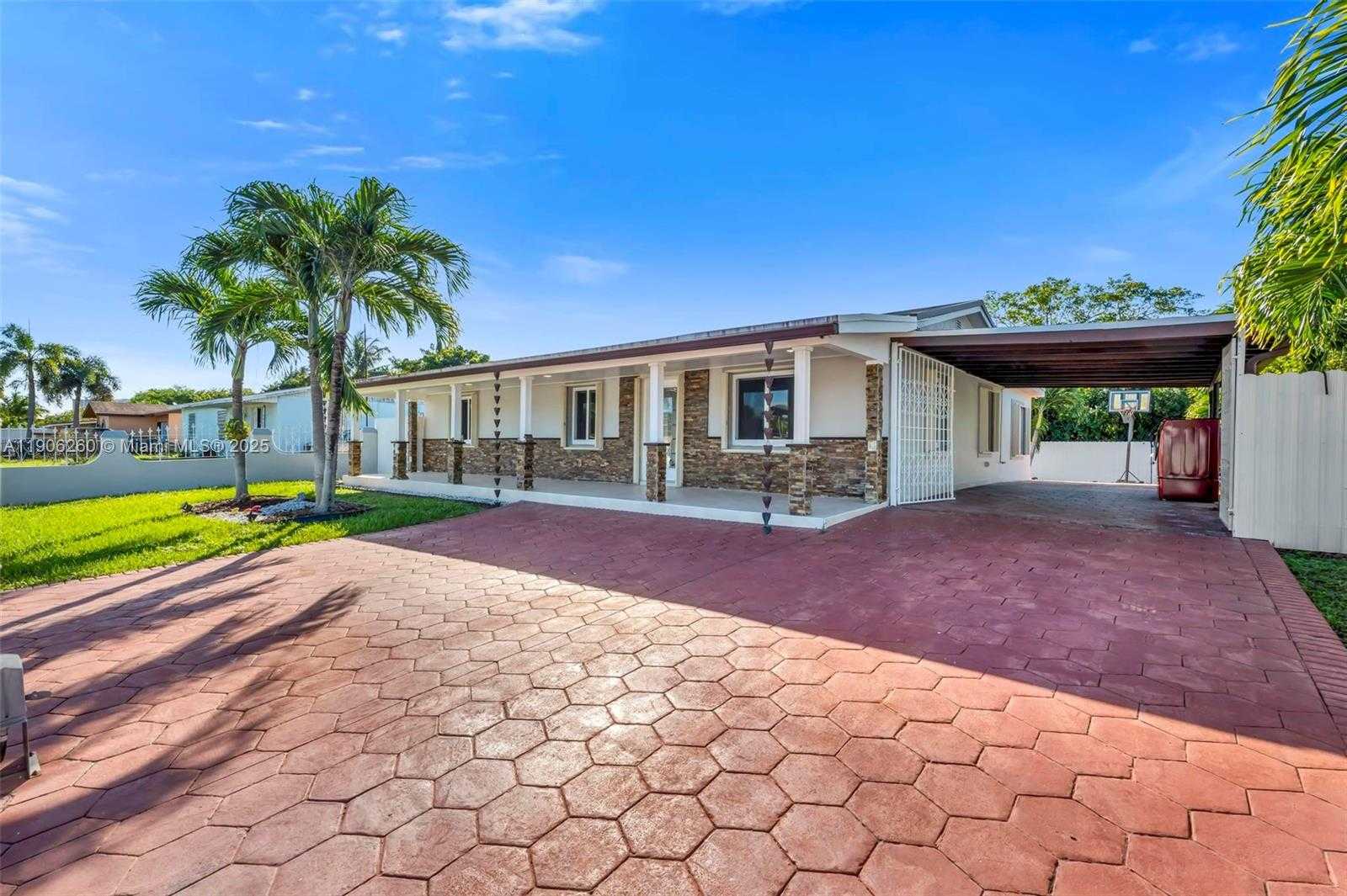 Small Image of 15430 SOUTH WEST 308 ST, Homestead Number 35