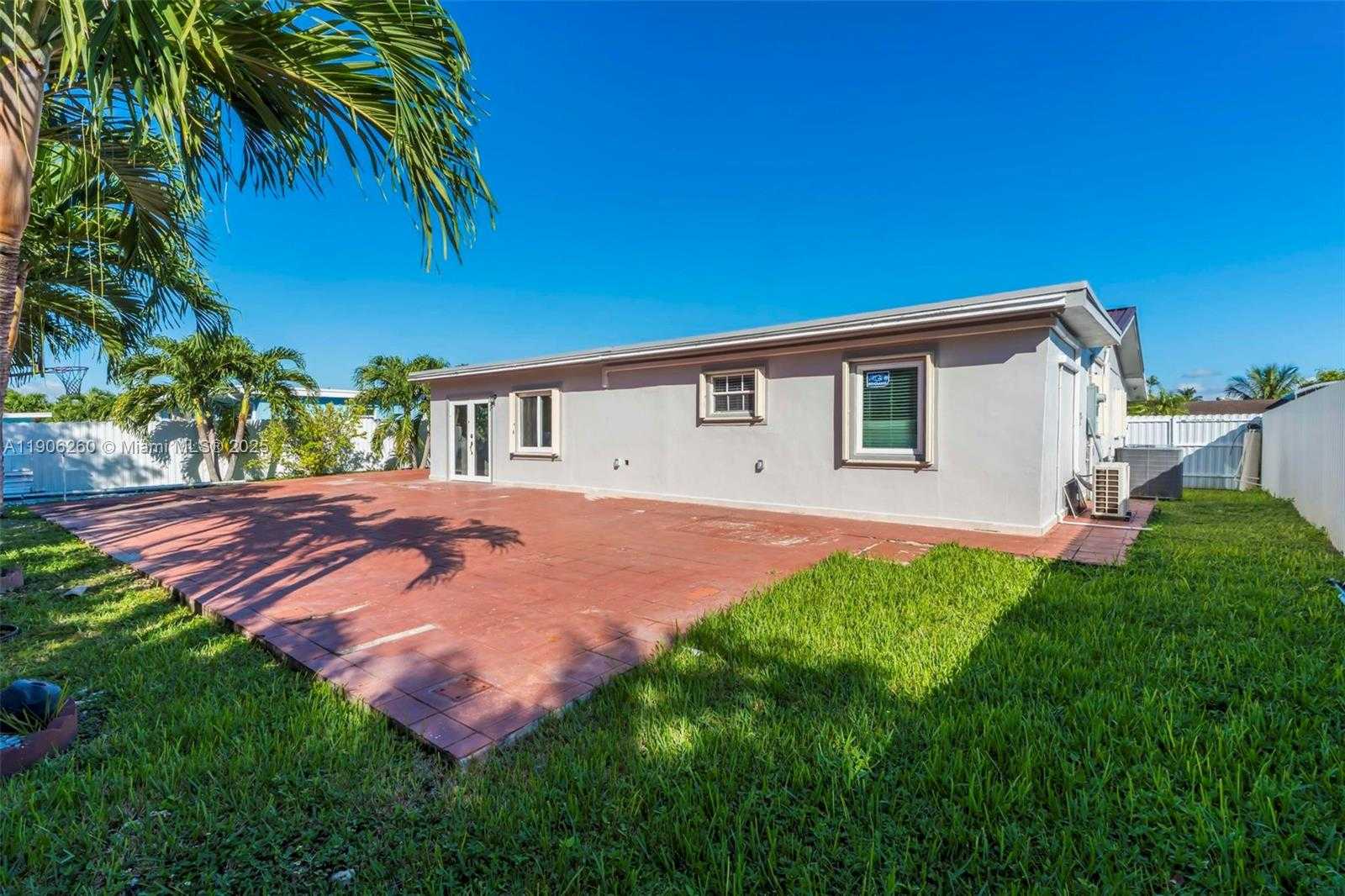 Small Image of 15430 SOUTH WEST 308 ST, Homestead Number 41