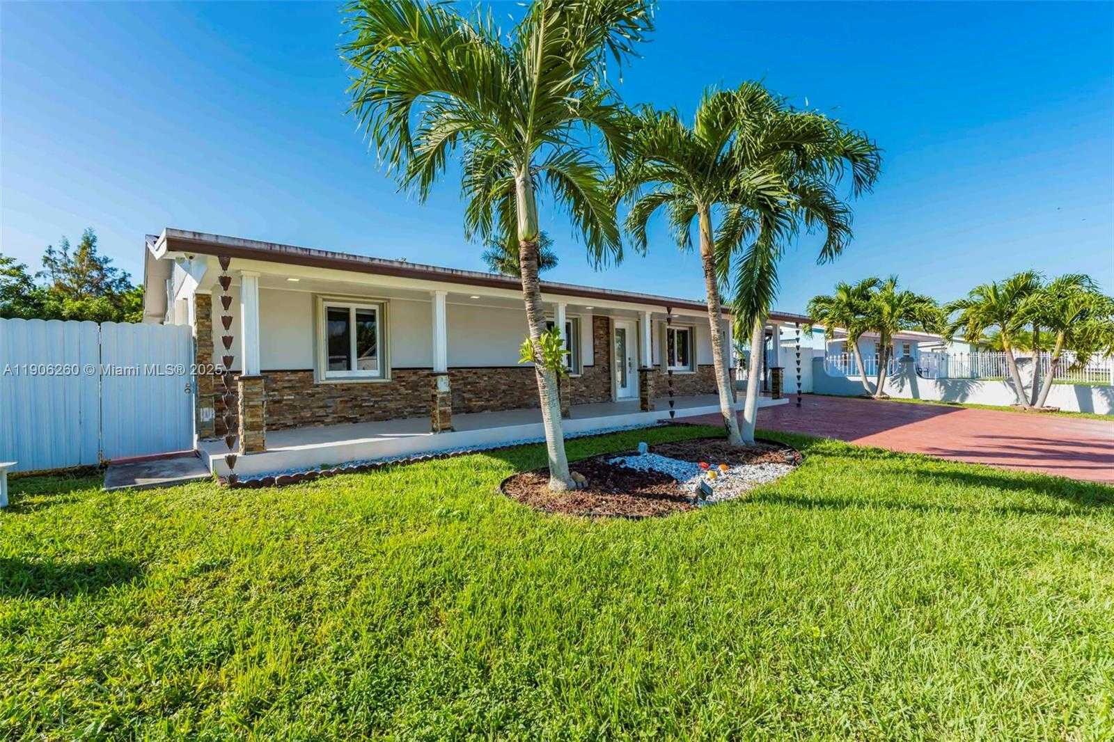 Small Image of 15430 SOUTH WEST 308 ST, Homestead Number 44