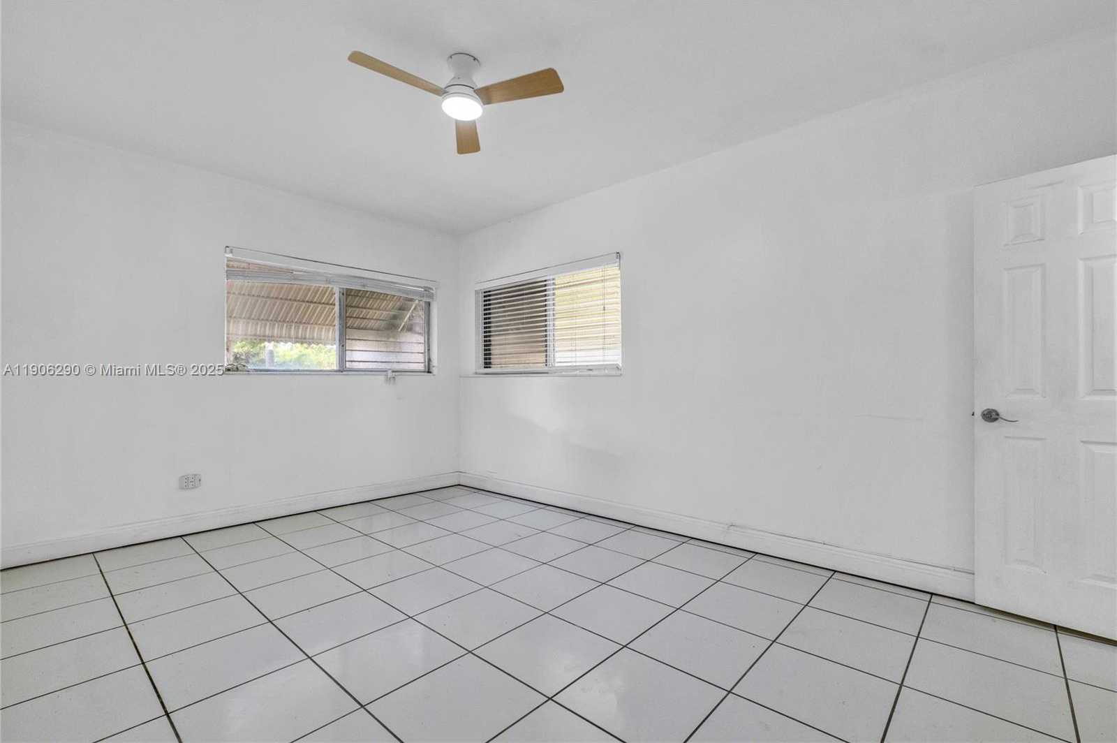 Small Image of 1499 NORTH EAST 174TH ST, North Miami Beach Number 22