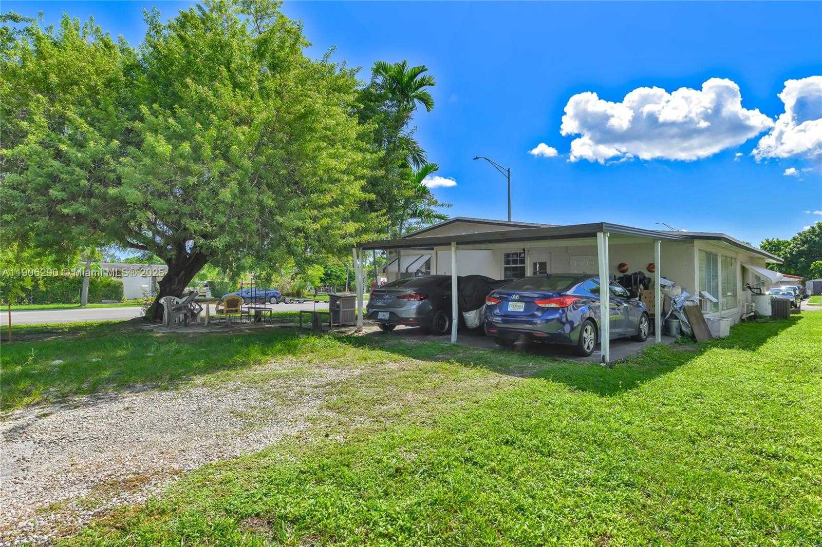 Small Image of 1499 NORTH EAST 174TH ST, North Miami Beach Number 26