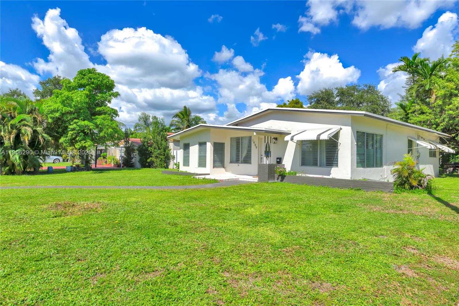 Small Image of 1499 NORTH EAST 174TH ST, North Miami Beach Number 5