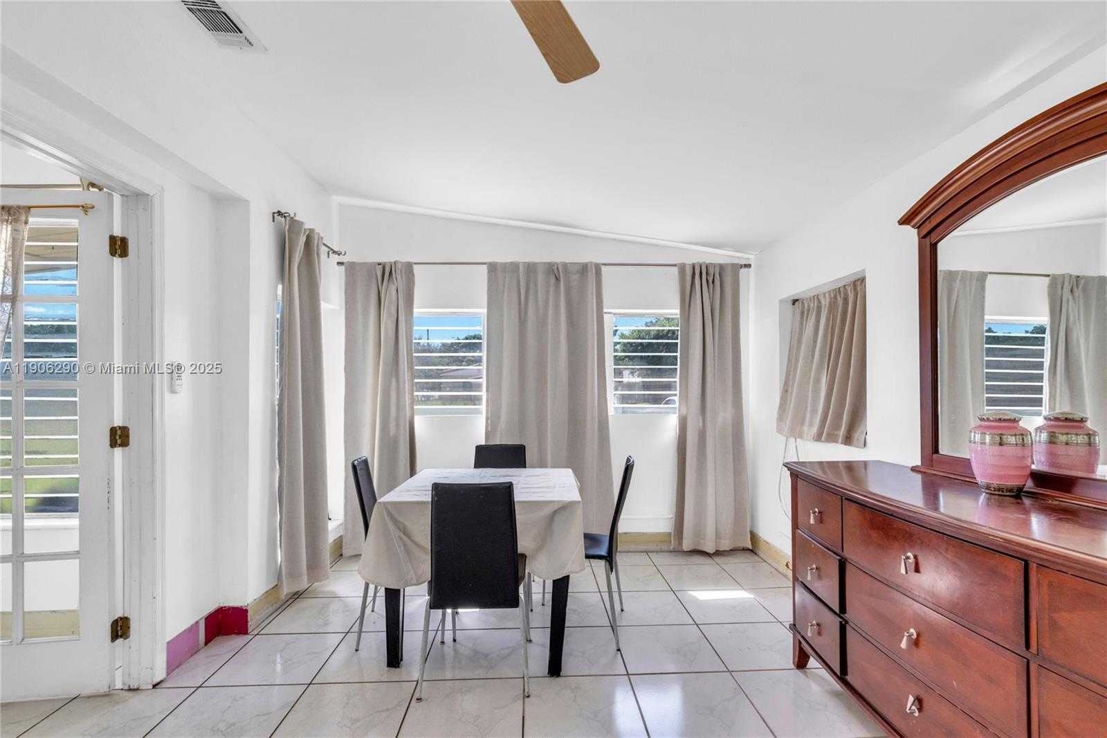 Small Image of 1499 NORTH EAST 174TH ST, North Miami Beach Number 9