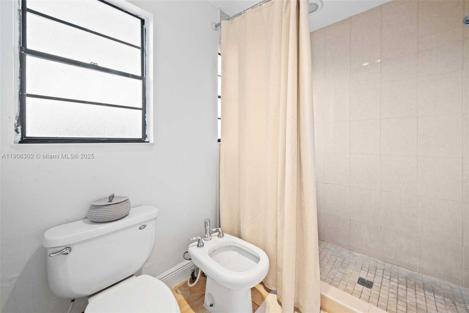 Small Image of 4333 SOUTH WEST 148TH AVE CT, Miami Number 14