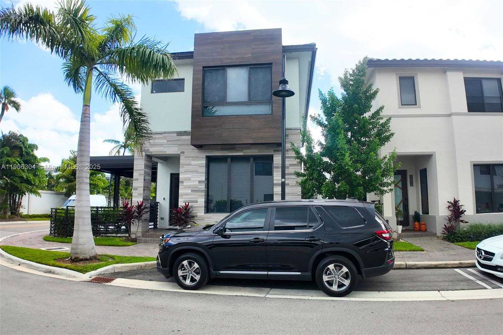 Small Image of 8002 NORTH WEST 43RD ST, Doral Number 19