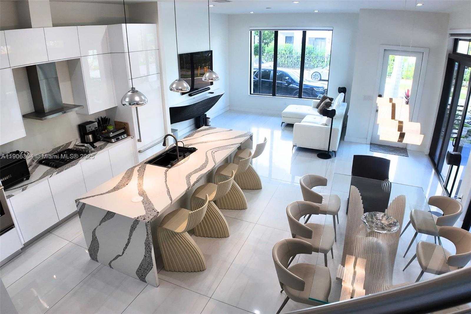 Small Image of 8002 NORTH WEST 43RD ST, Doral Number 2