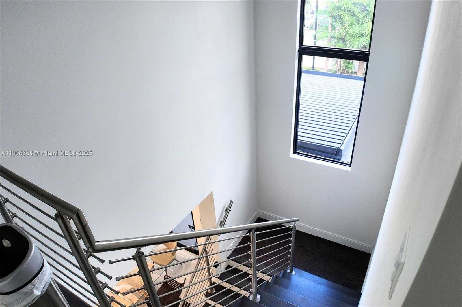 Small Image of 8002 NORTH WEST 43RD ST, Doral Number 24