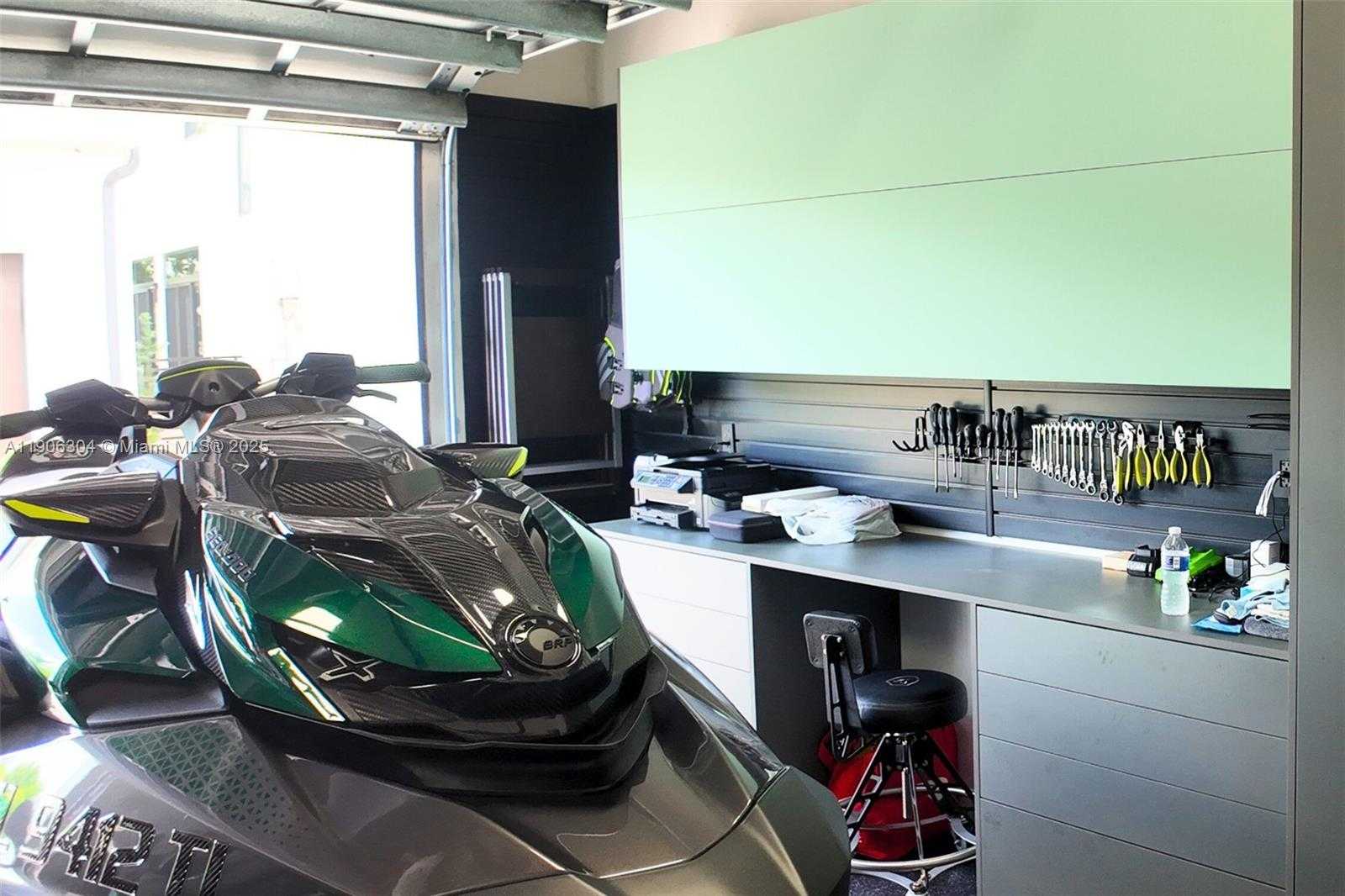 Small Image of 8002 NORTH WEST 43RD ST, Doral Number 32