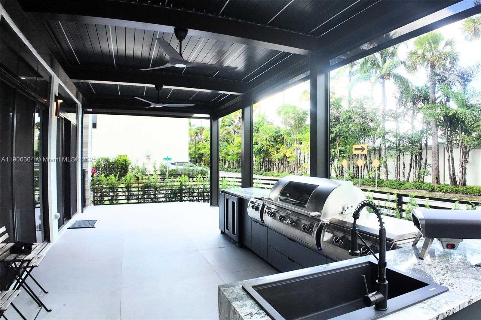 Small Image of 8002 NORTH WEST 43RD ST, Doral Number 4