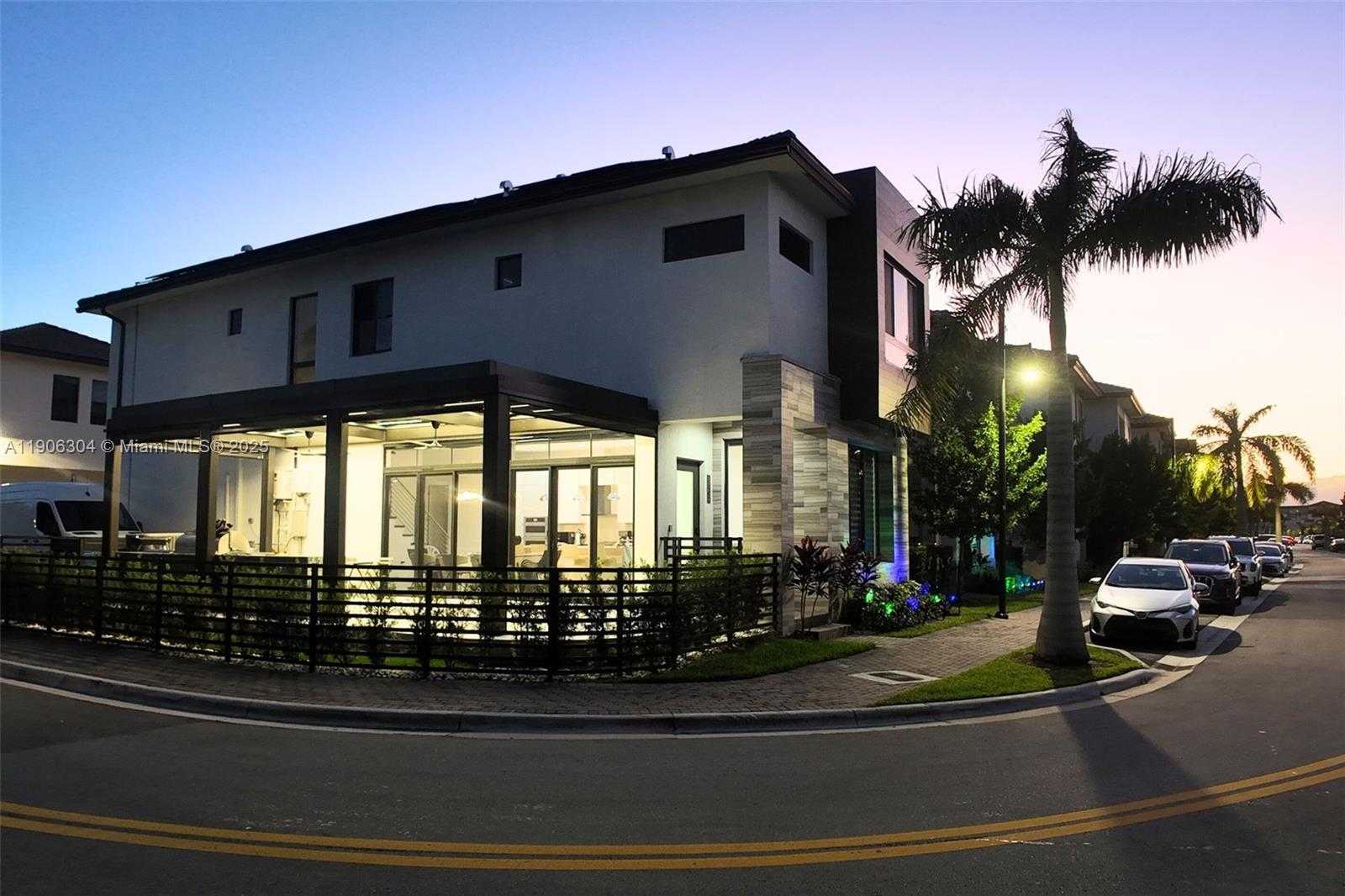 Small Image of 8002 NORTH WEST 43RD ST, Doral Number 6