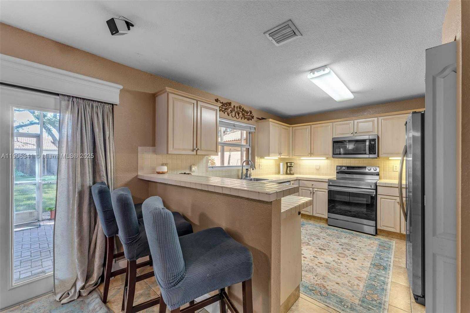 Small Image of 21500 SOUTH WEST 88TH AVE, Cutler Bay Number 13