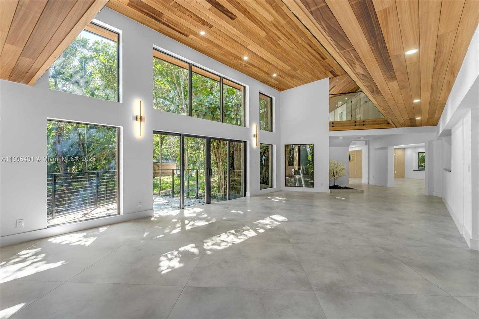 Small Image of 6525 SOUTH WEST 133RD DR, Pinecrest Number 13