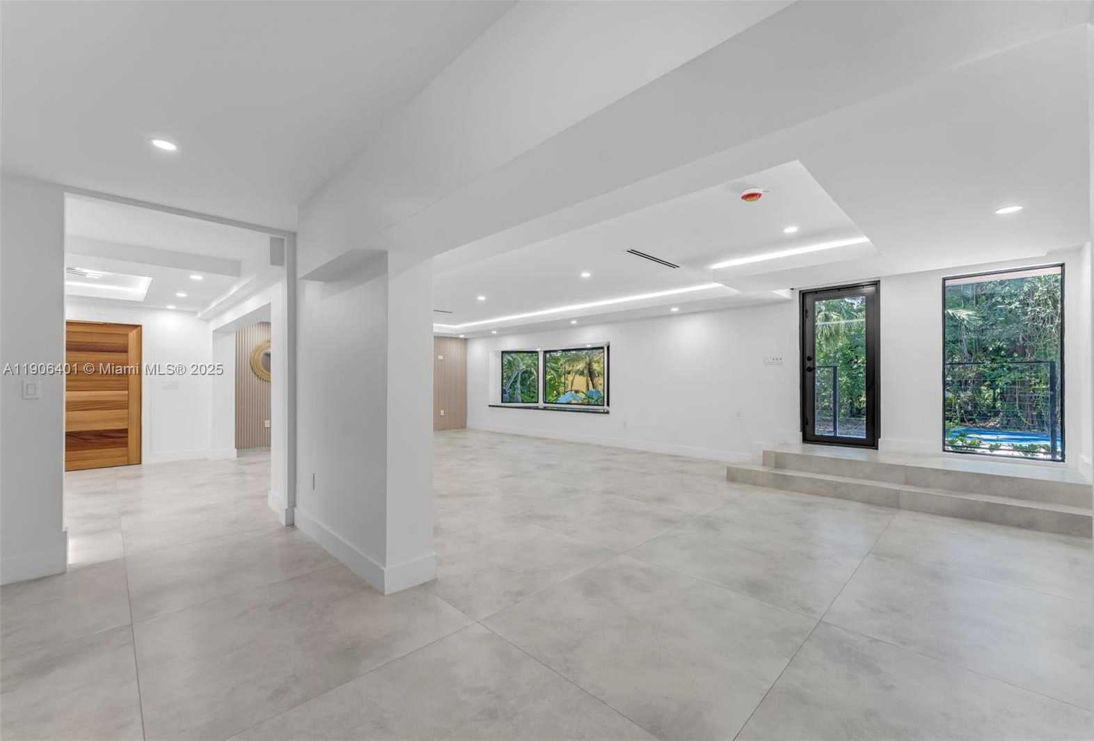 Small Image of 6525 SOUTH WEST 133RD DR, Pinecrest Number 18