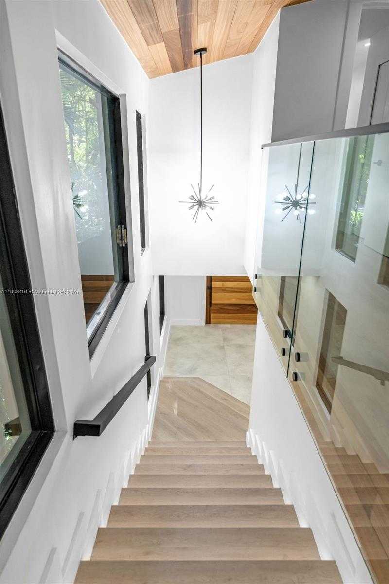 Small Image of 6525 SOUTH WEST 133RD DR, Pinecrest Number 21