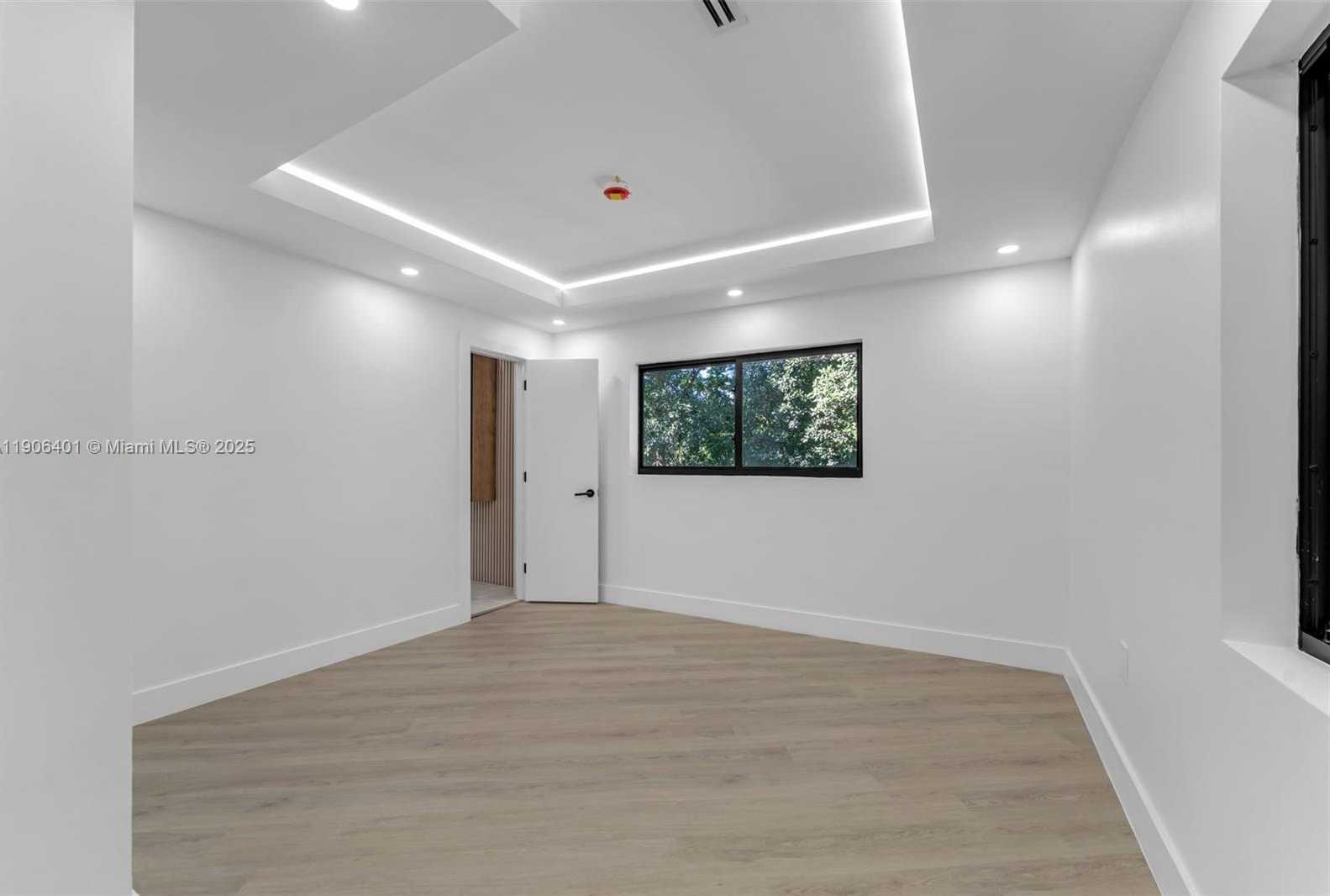 Small Image of 6525 SOUTH WEST 133RD DR, Pinecrest Number 36