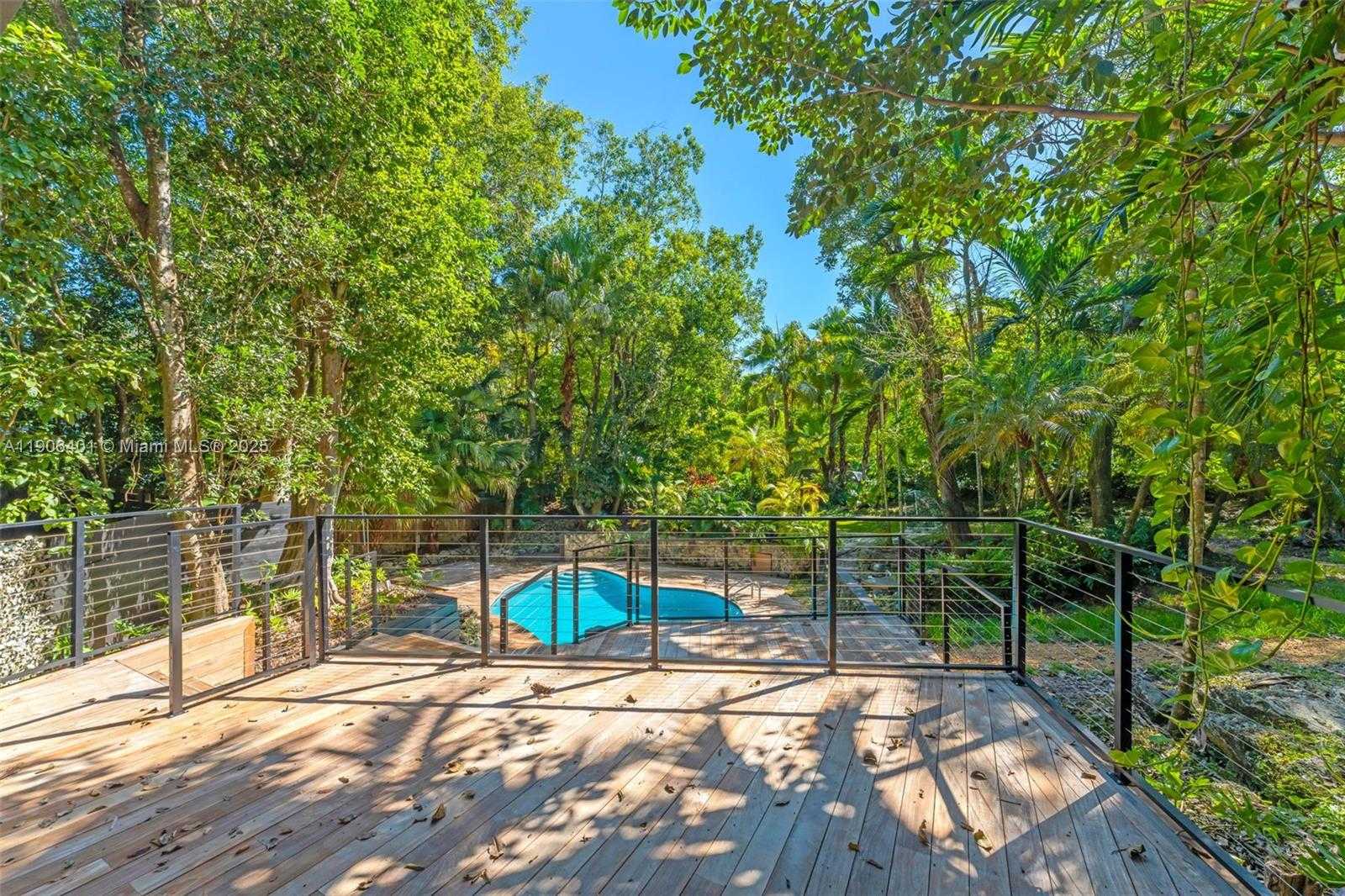 Small Image of 6525 SOUTH WEST 133RD DR, Pinecrest Number 44