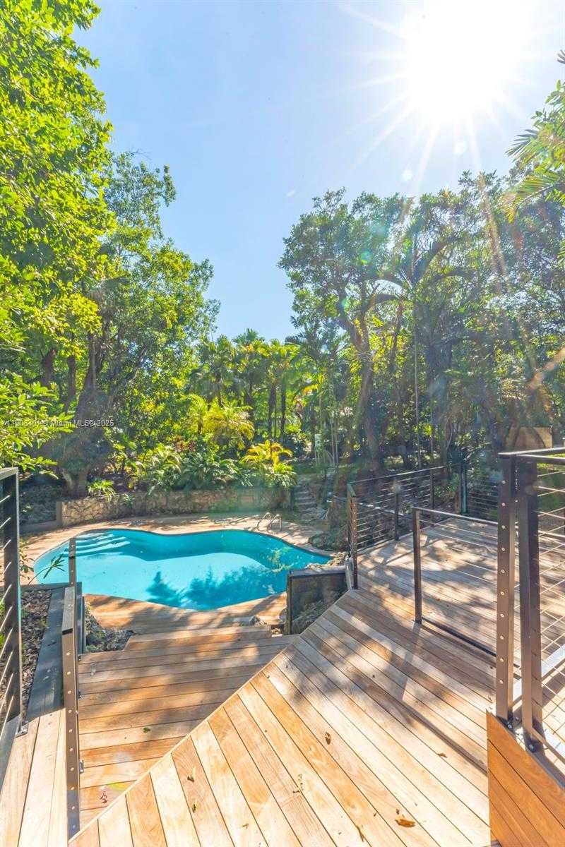 Small Image of 6525 SOUTH WEST 133RD DR, Pinecrest Number 46