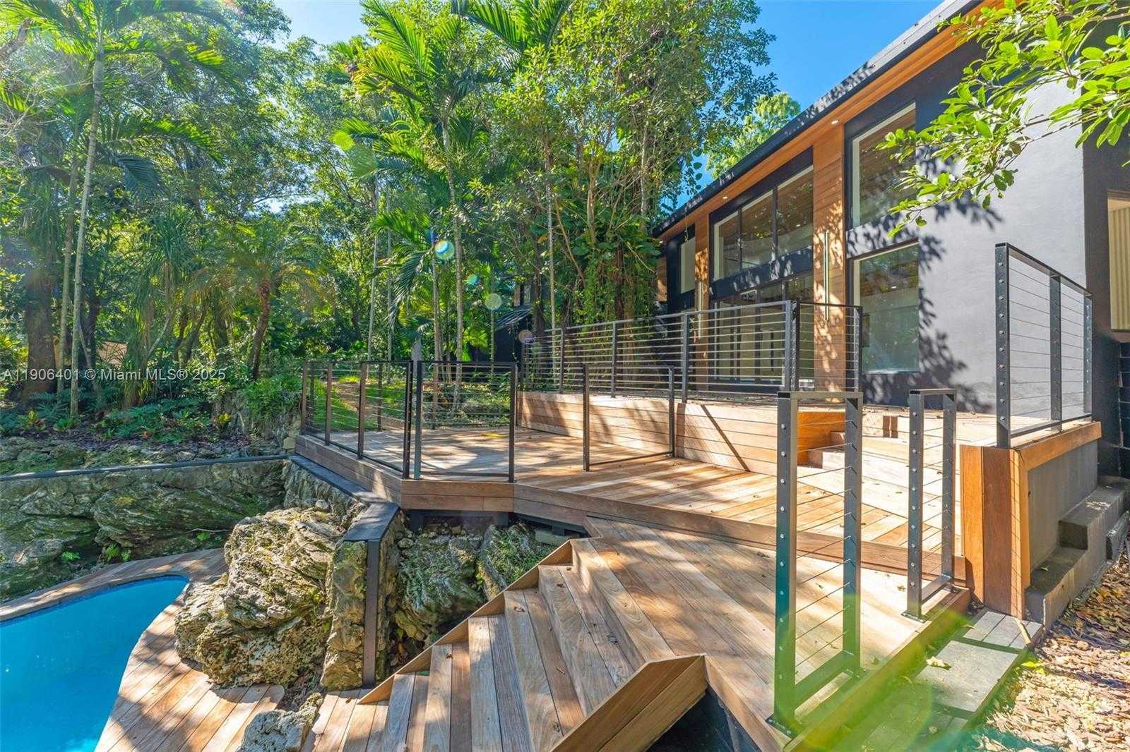 Small Image of 6525 SOUTH WEST 133RD DR, Pinecrest Number 47