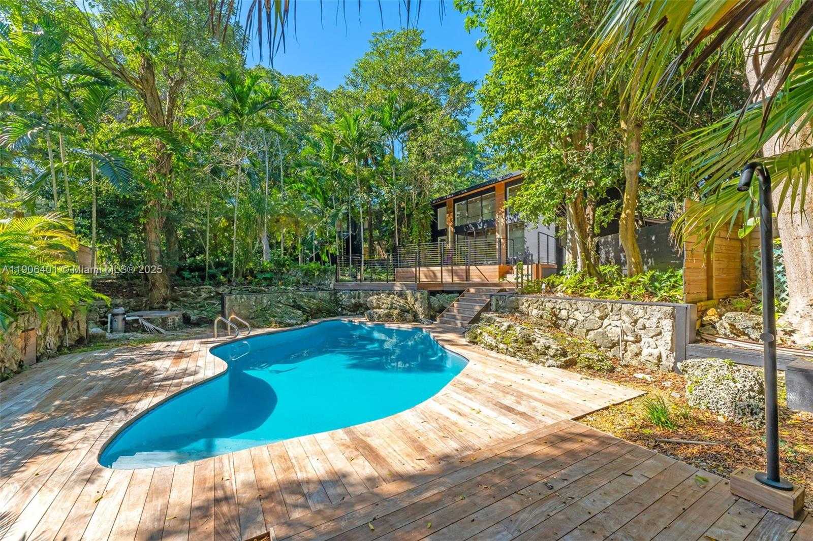 Small Image of 6525 SOUTH WEST 133RD DR, Pinecrest Number 48