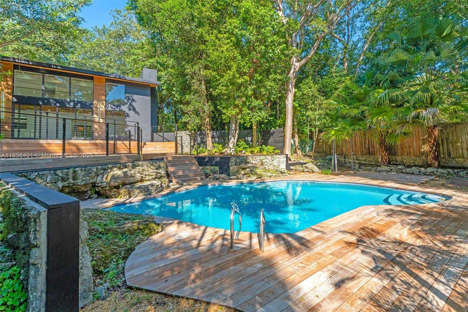 Small Image of 6525 SOUTH WEST 133RD DR, Pinecrest Number 51