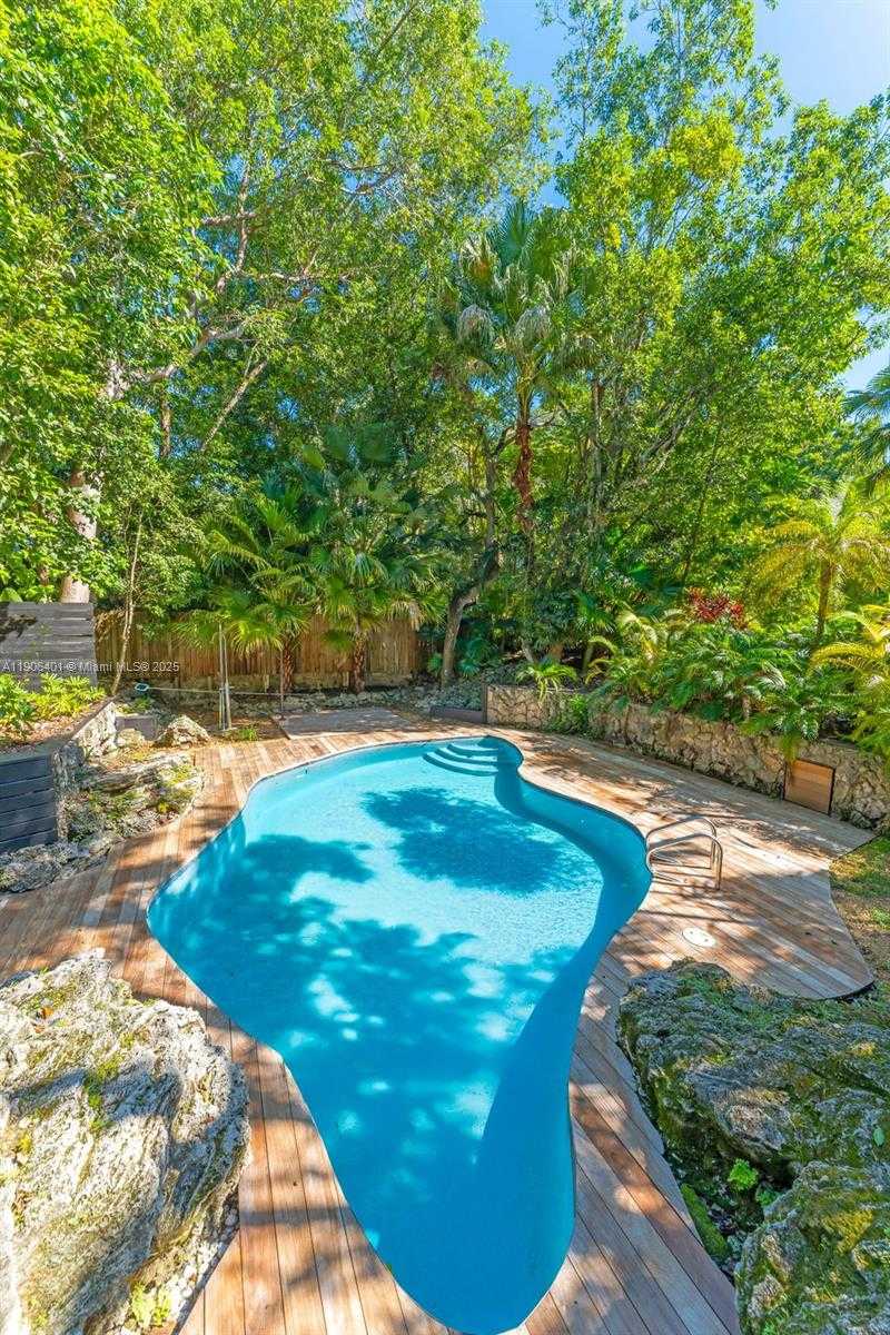 Small Image of 6525 SOUTH WEST 133RD DR, Pinecrest Number 56