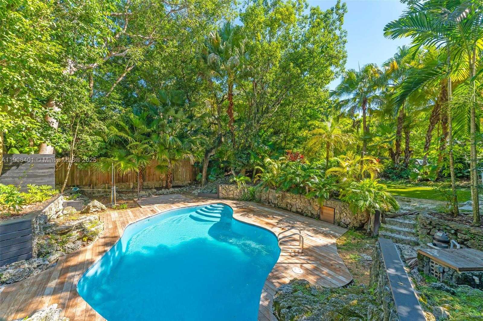 Small Image of 6525 SOUTH WEST 133RD DR, Pinecrest Number 57