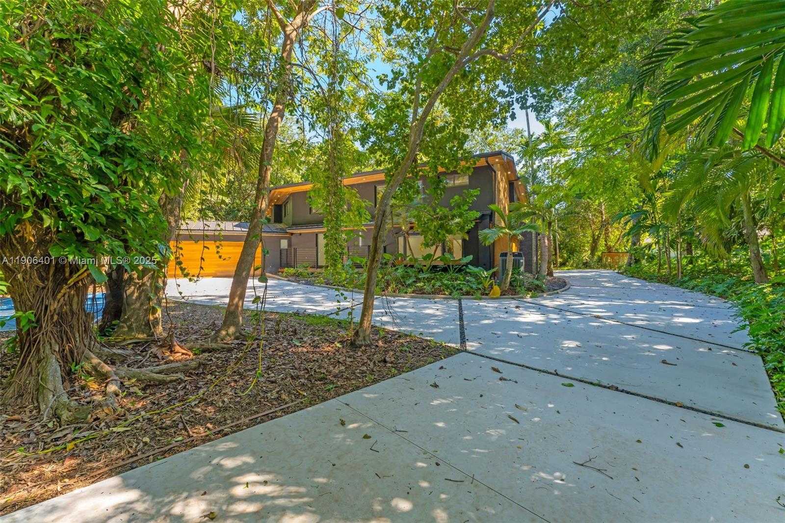 Small Image of 6525 SOUTH WEST 133RD DR, Pinecrest Number 60