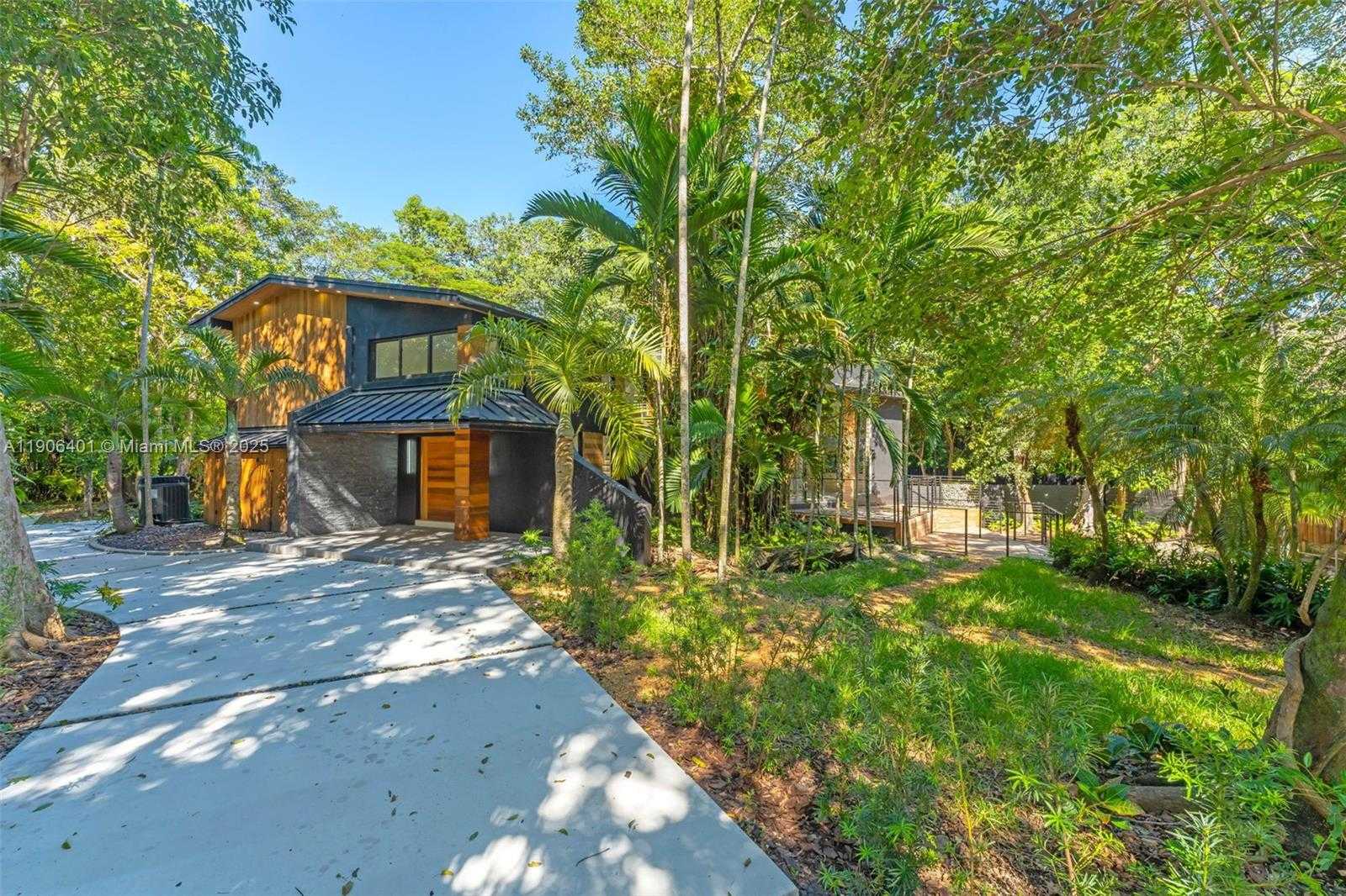 Small Image of 6525 SOUTH WEST 133RD DR, Pinecrest Number 71